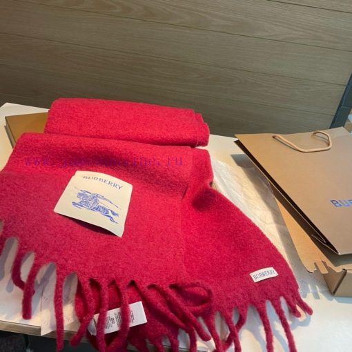 Burberry's super beautiful new mohair scarf is highly recommended to buy with good texture. d19wn9c7 - Image 7