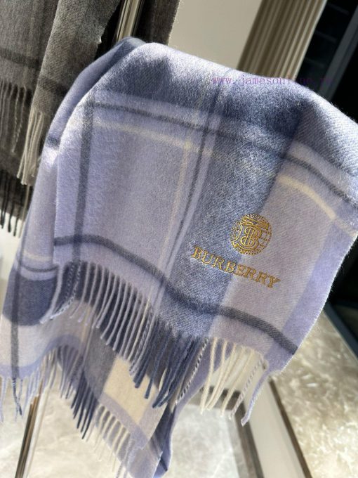 Burberry plaid scarf ️ It looks crazy, so stylish and charming ️ I really like this very elewx3dj22f - Image 9