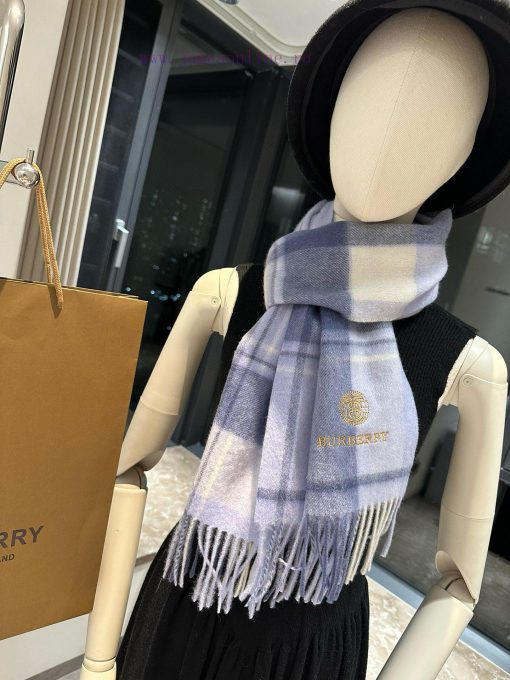 Burberry plaid scarf ️ It looks crazy, so stylish and charming ️ I really like this very elewx3dj22f - Image 10