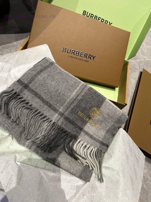 Burberry plaid scarf ️ It looks crazy, so stylish and charming ️ I really like this very eleciss1ss1 - Image 3