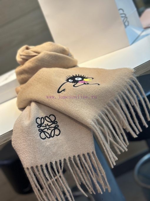 Double sided small virus series ▪ Loewe's rare and gentle color scheme, low-key yet elegant.1k6bf1sl - Image 10