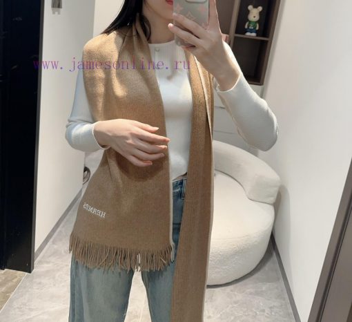 100% cashmere Hermes, high-end cashmere knitted scarf can be formal or casual, very classic 8ei4pdiq