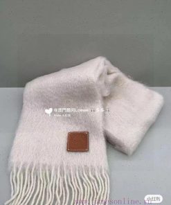 Loewe's super beautiful new mohair scarf is highly recommended to buy with good texture. Loej0bhqr6h