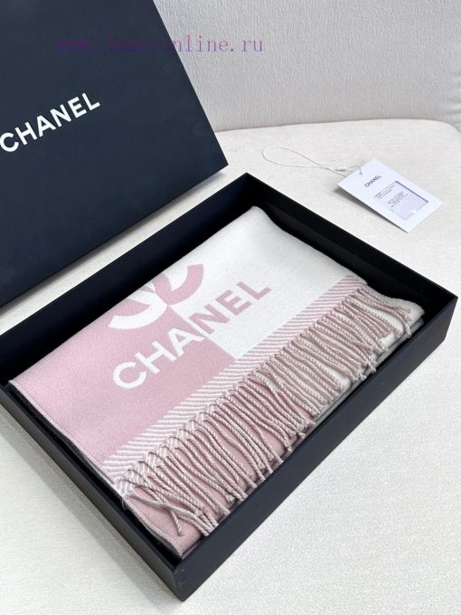 𝐂𝐇𝐀𝐍𝐄𝐋 New "Double sided Color blocked Jacquard" Bare PinkSize184x34cm (excluding tassels)Vitevxd3ex - Image 4