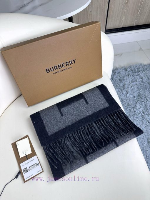 The new 2023 Burberry double-sided cashmere scarf is in high demand, with a cost-effective atlvgumqr - Image 4