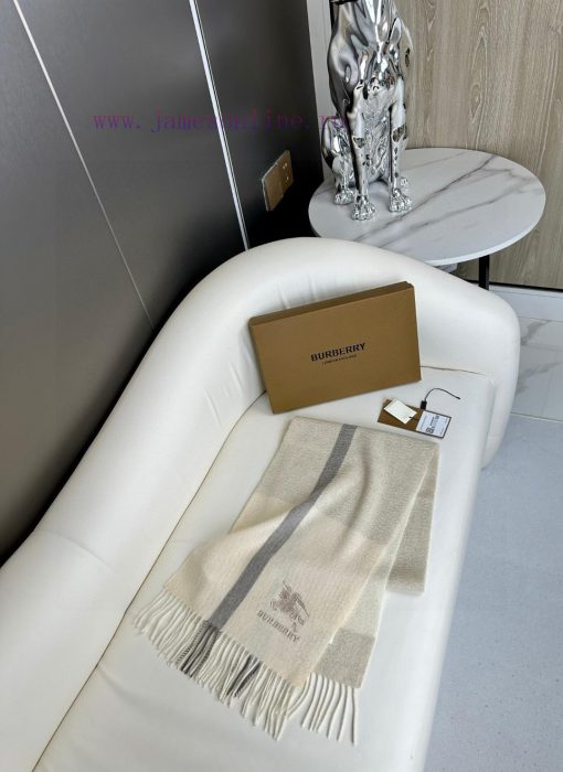 New to 100% cashmere 2023 Burberry's rare high-end men's scarf, a very authentic men's scarf874rxqd6 - Image 7