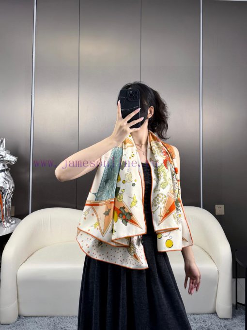 In 2025, synchronized Hermes double-sided and same color Hermes flagship 140 top-level silk glo24xm4