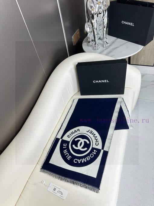 High quality Chanel badge scarf with double-sided dual color jacquard wool and silk fabric, gkzk5y32 - Image 6