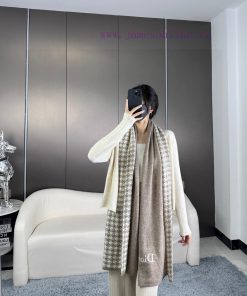 The best-selling scarf of D family in 2023 this year, cashmere knitted scarf, Dior limited e7k6ikmp7