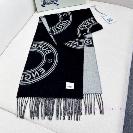 New products for autumn and winter 2024: Burberry's double-sided two tone wool scarf with a er0db9o4 - Image 6