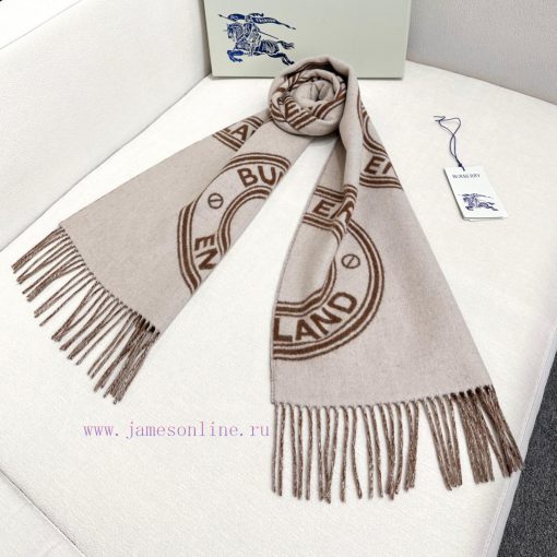 New products for autumn and winter 2024: Burberry's double-sided two tone wool scarf with a 7wvxg6zj - Image 7