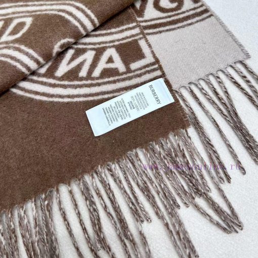 New products for autumn and winter 2024: Burberry's double-sided two tone wool scarf with a 7wvxg6zj - Image 9