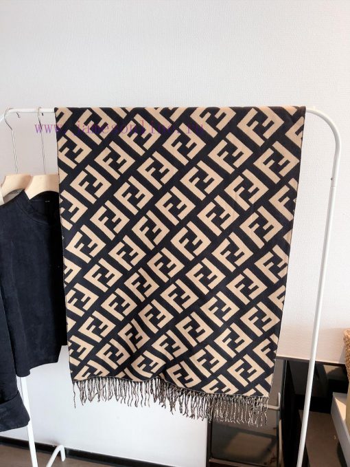 Here's the hit! This year's Fendi style is really popular, one of the must-have styles for ewum1zozm - Image 9