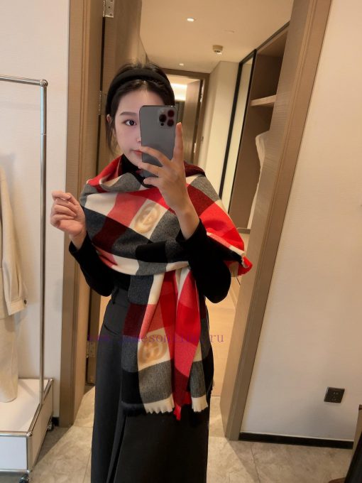 GG logo plaid long scarf is so beautiful [tears]. It is a top-notch new product for the impeafu3r1dy - Image 4