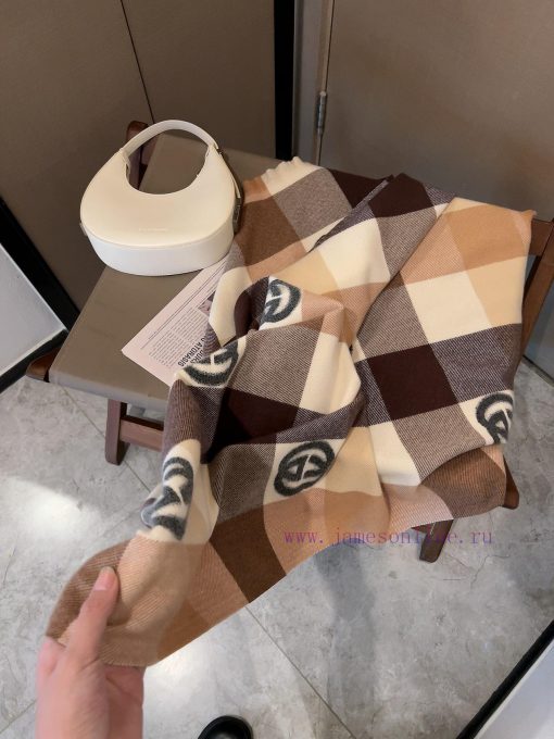GG logo plaid long scarf is so beautiful [tears]. It is a top-notch new product for the impekw5zv8lu - Image 6