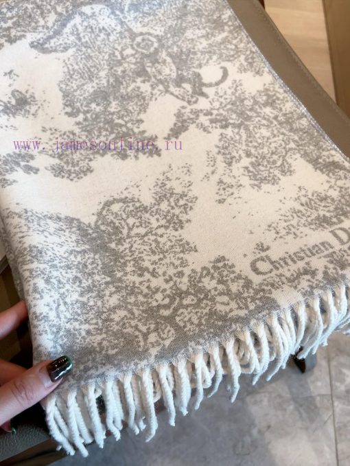 The CD animal printed long scarf is a super stunning genuine order with 100% fidelity and be8kq5qqmm - Image 7
