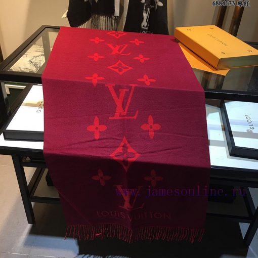 LV mink fur millennium LV cashmere scarf shawl, classic four leaf clover pattern, loved by m3ea9pjmk - Image 3