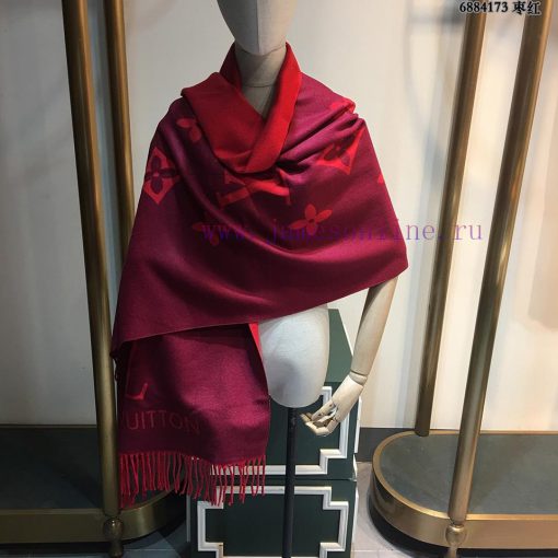 LV mink fur millennium LV cashmere scarf shawl, classic four leaf clover pattern, loved by m3ea9pjmk - Image 9