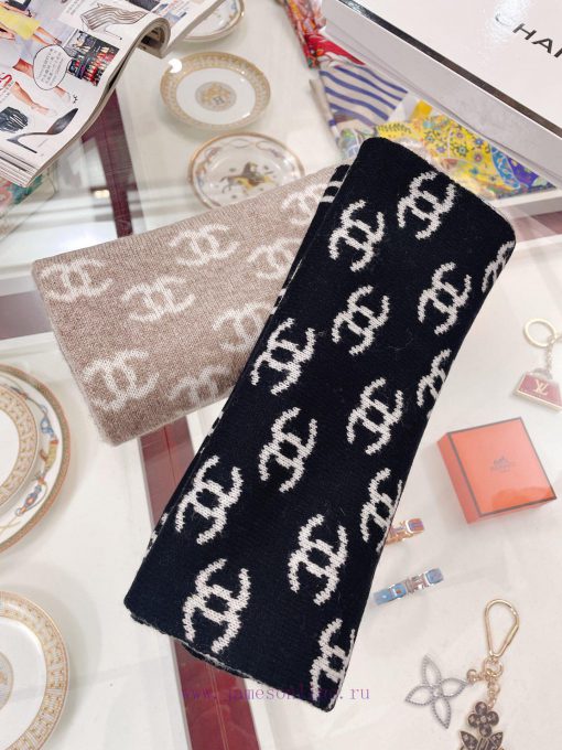 Chanel Autumn/Winter New Cashmere Knitted Scarf Double sided Double C Jacquard ️ Here's a havwiwgb2k - Image 2