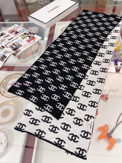 Chanel Autumn/Winter New Cashmere Knitted Scarf Double sided Double C Jacquard ️ Here's a havwiwgb2k - Image 4