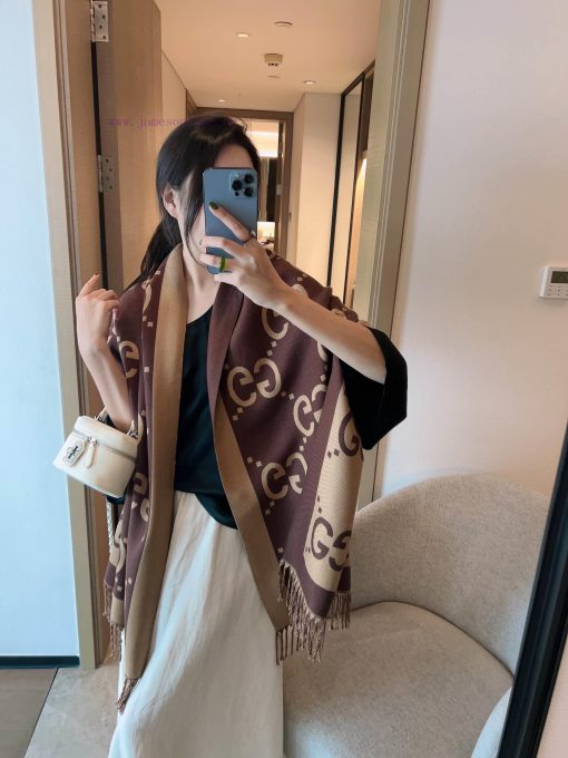 Customized purchasing grade latest double-sided dual-use scarf, GG logo, as Gucci's represeneul81d4h - Image 8