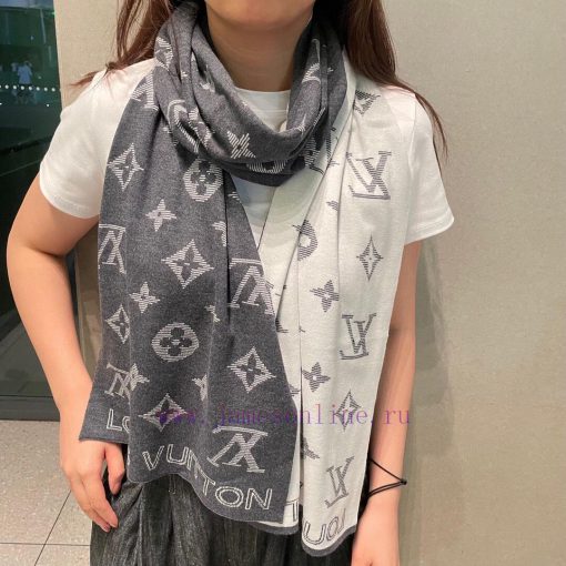 LV official website knitted cashmere material is very warm, soft and skin friendly. It does brur6t0i