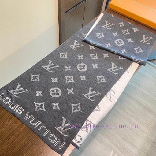 LV official website knitted cashmere material is very warm, soft and skin friendly. It does brur6t0i - Image 7