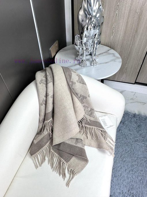 Cherish the leftover goods that you desperately want to grab. MaxMara is a classic vintage swst6b2uo - Image 8
