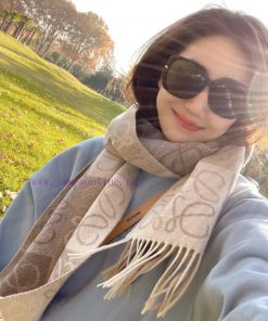 Luoyiwei's solid color clothing is a perfect match for itThe model images are all Meitu stylzyfk0wie