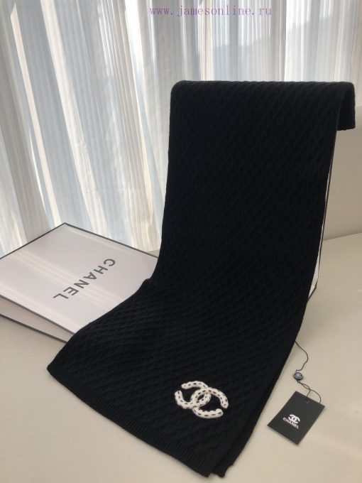 Chanel Chanel is a rare knitting piece with gentle color matching, super infatuated with lowysg2veqk - Image 5