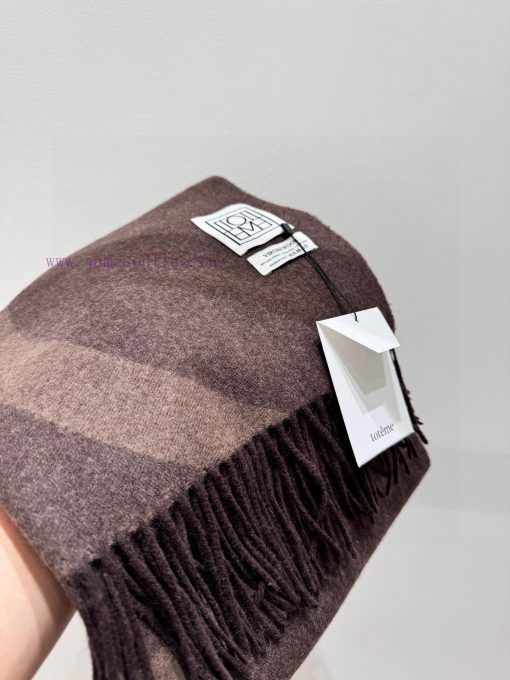 Nordic fashion brand Toteme wool scarf double-sided jacquard craftsmanship, lambLamb fur, ver7qwi4pn - Image 4
