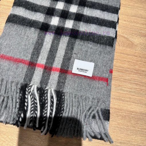Children's Burberry Classic Parent Child Collection Ba Jia Century Classic Small Grid. This 9v8fgg2z - Image 3
