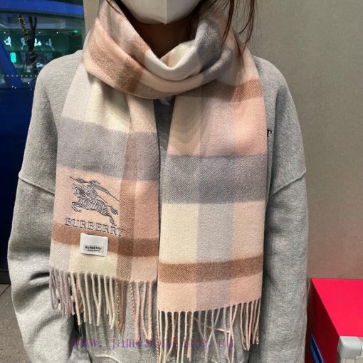 Burberry Classic Cashmere Checkered Scarf ‼ The latest products have all been replaced with yv40vu0a