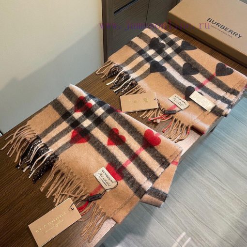 Burberry couple's big hit is coming, super cute classic peach heart ️ cashmere scarf, anothe4e6kr78e - Image 4