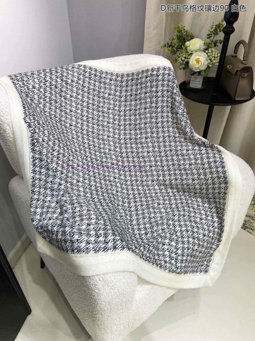 Synchronized with the latest trend of Do, the D New Thousand Bird Grid Border 90 Cashmere Sqi8vnx3r5 - Image 11