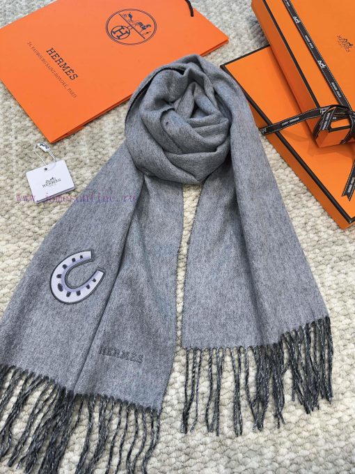Herm è s' new winter collection of double-sided cashmere scarves is suitable for both men anbk5b07i6 - Image 6