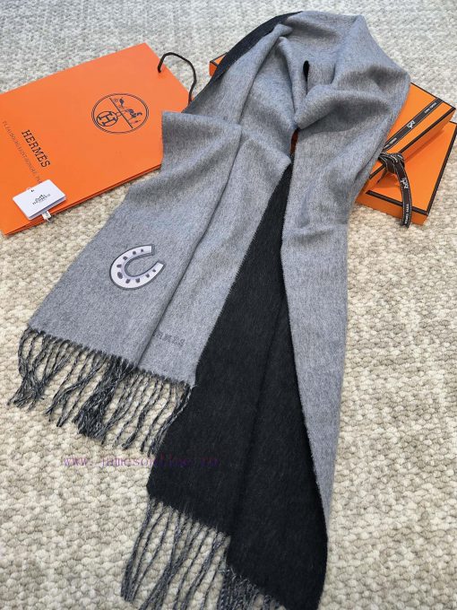 Herm è s' new winter collection of double-sided cashmere scarves is suitable for both men anbk5b07i6 - Image 9