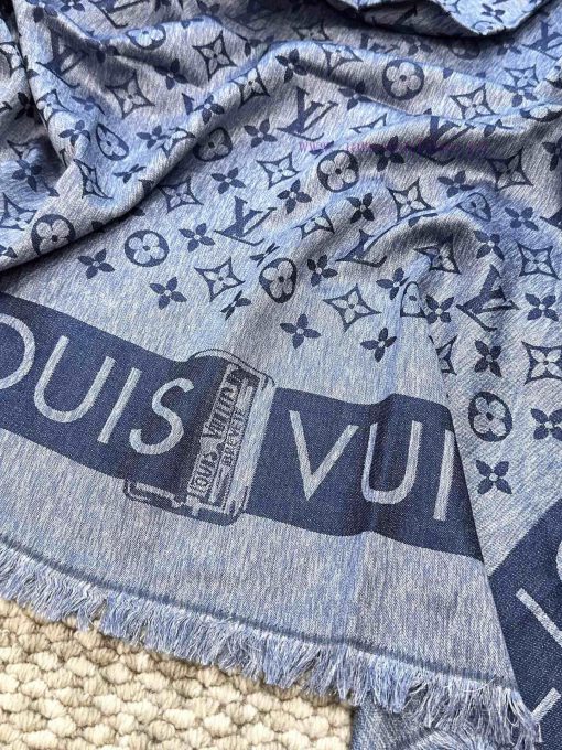 The original LVLOCK AND GO DENIM shawl cleverly blends traditional elements with the modern p9yc4kl4 - Image 5