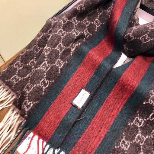Gucci's latest couple's collection features selected plateau cashmere, creating the most beawokajd1r - Image 8
