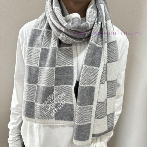 LV checkerboard wool knit this soft wool scarf uses delicate knitting techniques to weave clafhlgqmo - Image 3