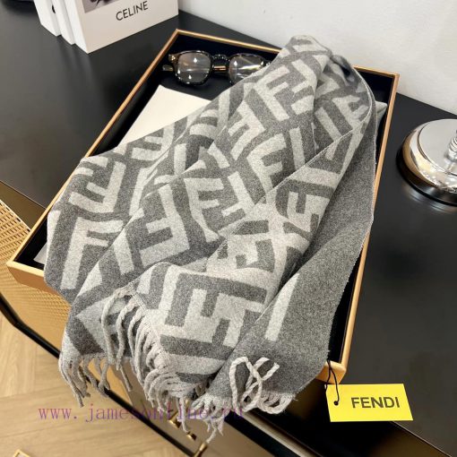 The double-sided cashmere scarf for couples at the Paris Fashion Show is made of Mongolian pps36x9zn - Image 6