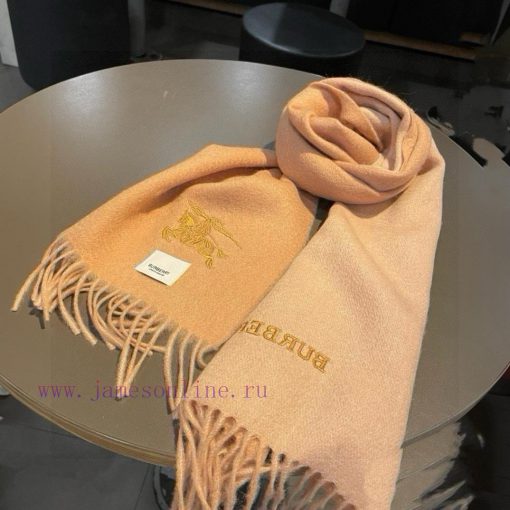 The Burberry double-sided scarf is so stylish and charming that it's going crazy. It's a ver4v1w98wi - Image 7