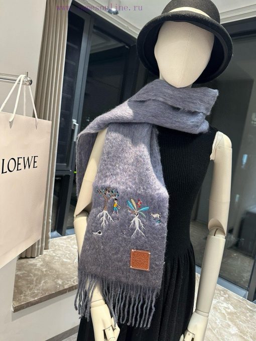 Luo Yiwei Ma HaimaoLoewe and Japanese ceramic artist Suna Fujita have collaborated on a stunc7hduxwz - Image 10
