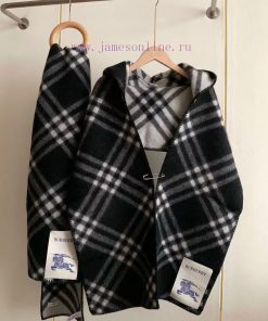The high-end version without a pin is easy to sell. The winter tail black horse scarf by Quauipxexwv