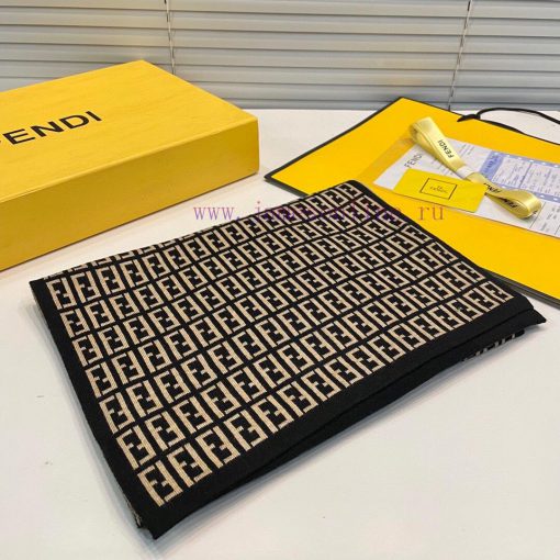 Classic FF letter element scarf, also a fun item just launched ‼ This year's Fendi is also tkzotlrfc - Image 4