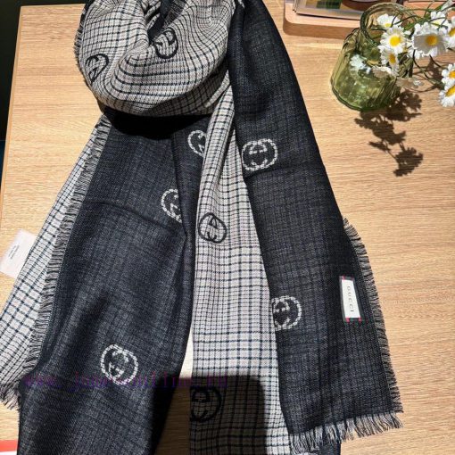 The G family GG jacquard shawl is extremely dazzling, a must-have for goddesses. The actual 6djtwrm4 - Image 9