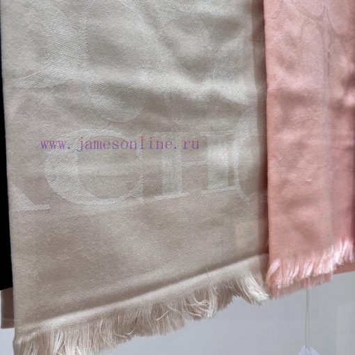 Coach Classic Scarf/Big Shawl, each color looks great and is super comfortable. It is grand 7lwg2svz - Image 10