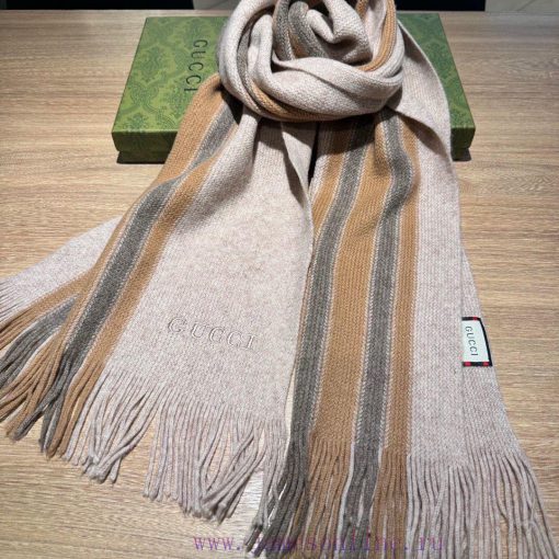Gucci, high-end wool knitted scarves can be formal or casual, with a very classical design f3u6dju6e - Image 6