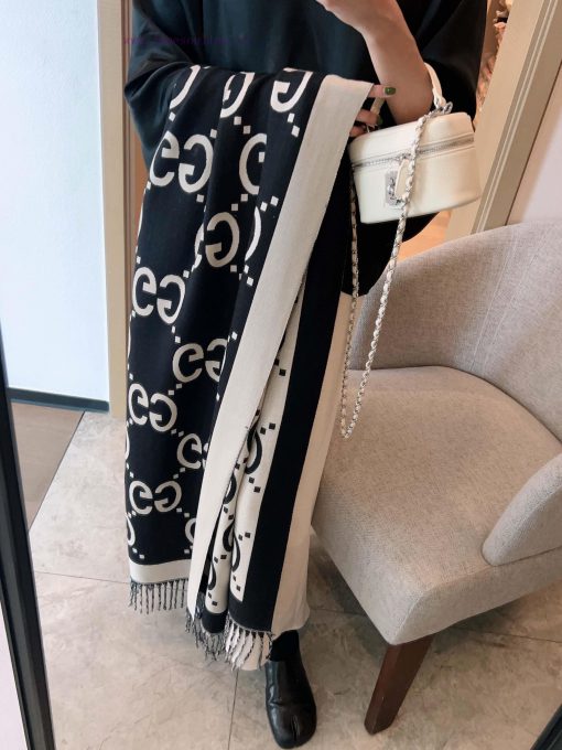 Customized purchasing grade latest double-sided dual-use scarf, GG logo, as Gucci's represen3w8y4b42 - Image 7