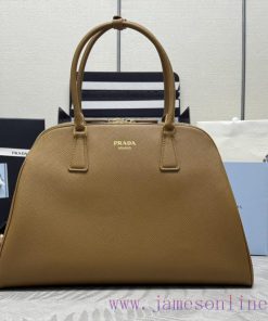 This exquisite handbag is made of Saffiano leather and features a shoulder and back handbag r0ebto89